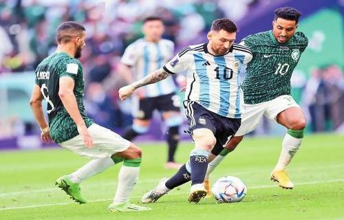 日本职棒球场经济模式